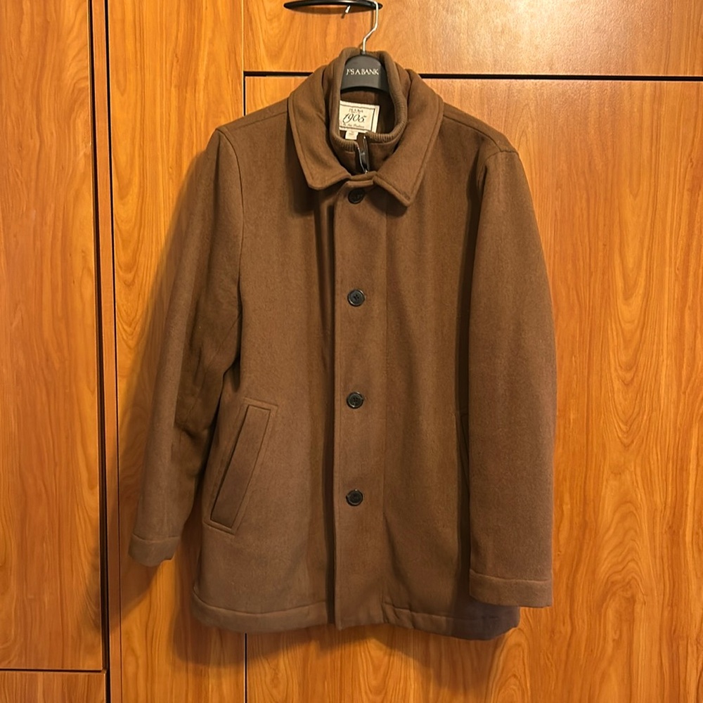 Men’s camel coat